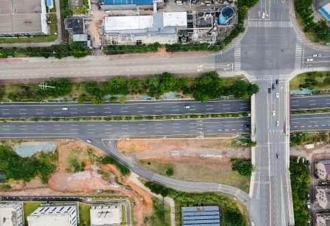 公路路側(cè)開口編制的保障公路和公路附屬設(shè)施質(zhì)量和安全技術(shù)評價報告依據(jù)、內(nèi)容和編制技巧有哪些？